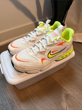 🧡 Nike Zoom Air Fire Running Sneakers Sz 8